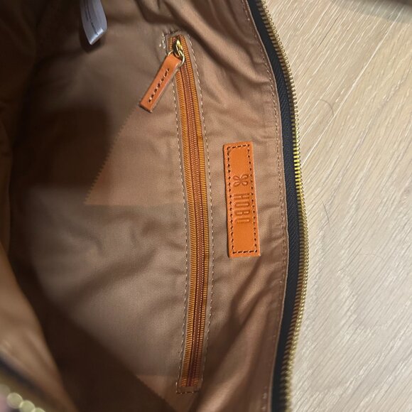 HOBO Knox Sling Bag Crossbody Purse Pebbled Leather Classic Travel Black - Picture 9 of 11